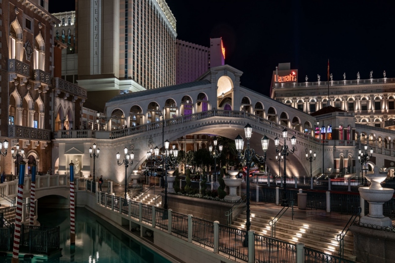 Venetian-5-